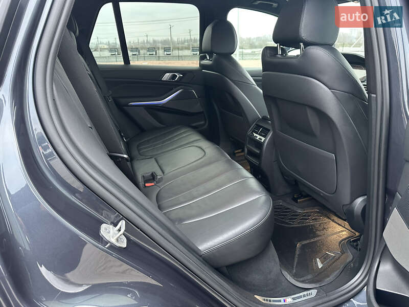 Внедорожник / Кроссовер BMW X5 2020 в Николаеве