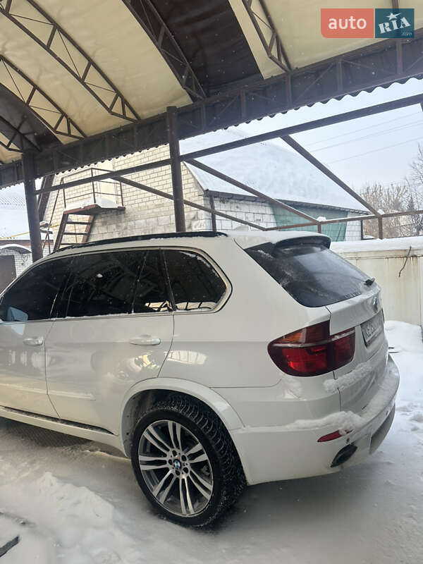 Внедорожник / Кроссовер BMW X5 2011 в Андреевке