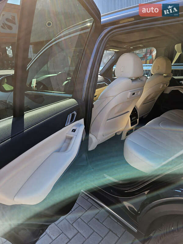 Внедорожник / Кроссовер BMW X5 2020 в Луцке