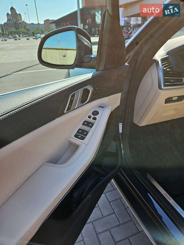 Внедорожник / Кроссовер BMW X5 2020 в Луцке