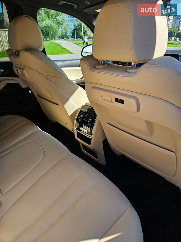 Внедорожник / Кроссовер BMW X5 2020 в Луцке