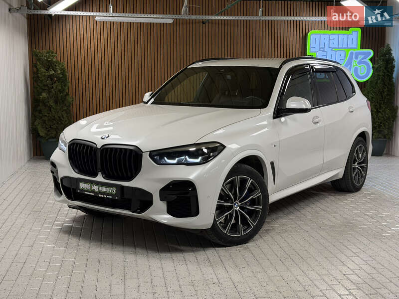 Внедорожник / Кроссовер BMW X5 2021 в Киеве