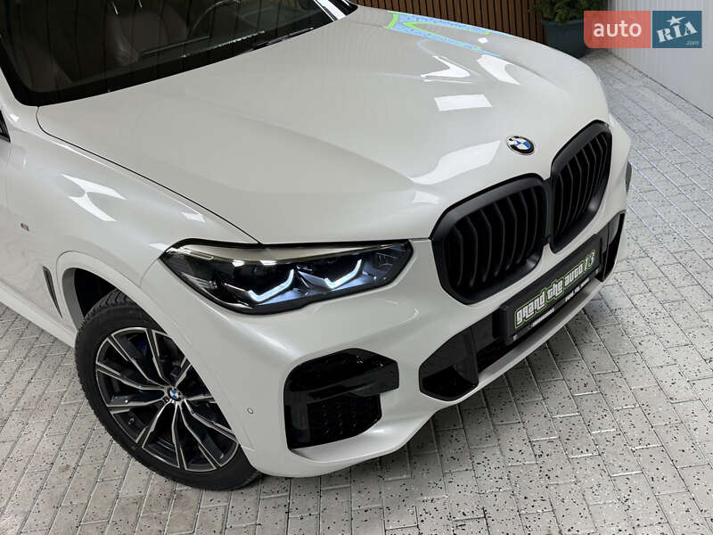 Внедорожник / Кроссовер BMW X5 2021 в Киеве