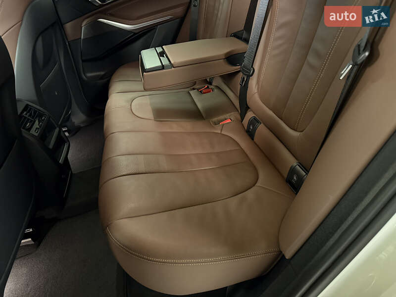 Внедорожник / Кроссовер BMW X5 2021 в Киеве