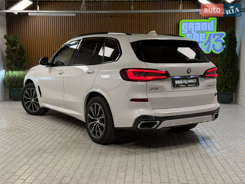 Внедорожник / Кроссовер BMW X5 2021 в Киеве