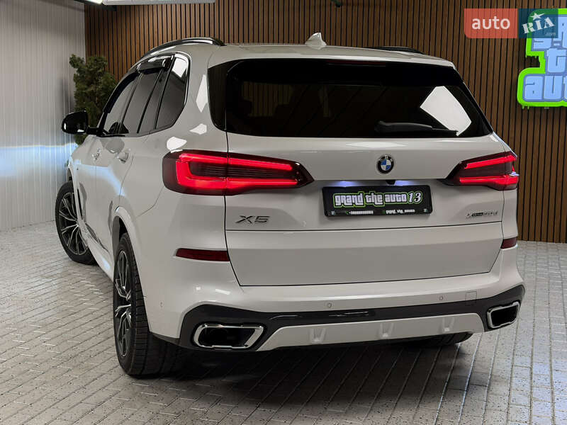 Внедорожник / Кроссовер BMW X5 2021 в Киеве