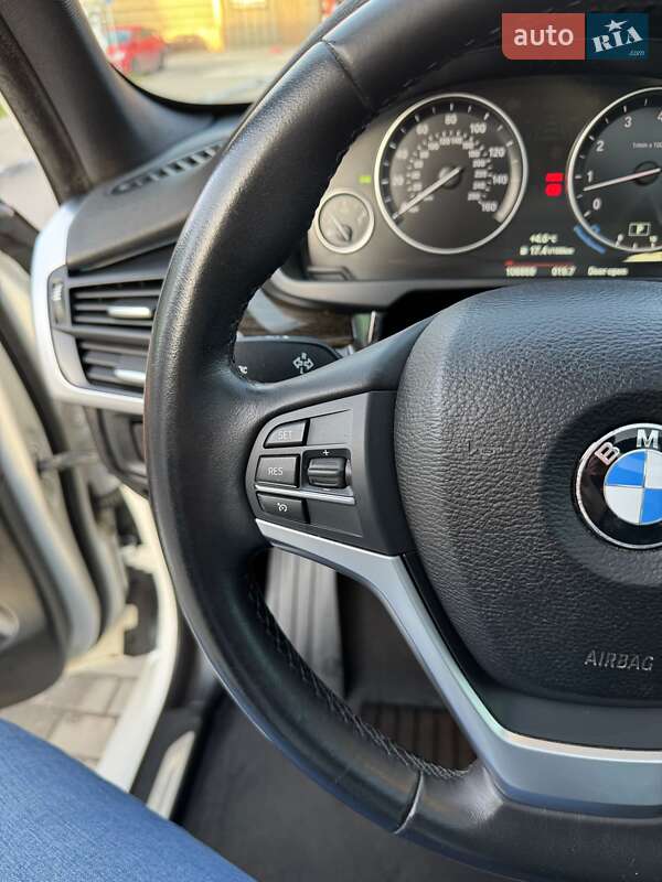Внедорожник / Кроссовер BMW X5 2017 в Луцке