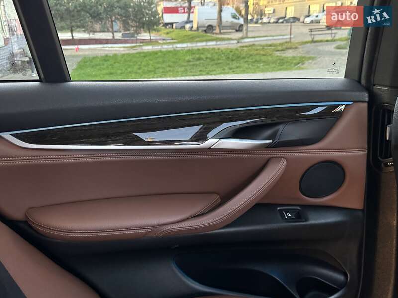 Внедорожник / Кроссовер BMW X5 2017 в Луцке