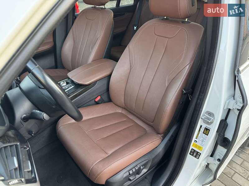 Внедорожник / Кроссовер BMW X5 2017 в Луцке