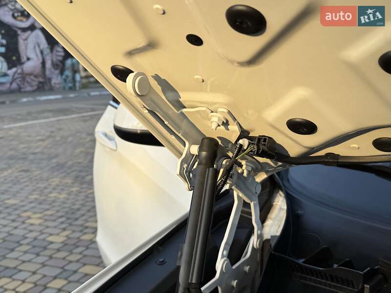 Внедорожник / Кроссовер BMW X5 2017 в Луцке