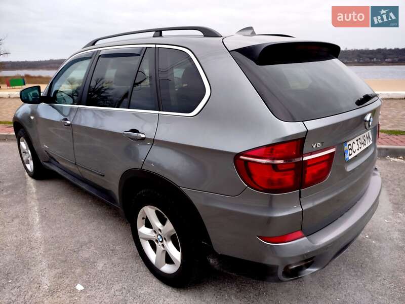 Внедорожник / Кроссовер BMW X5 2010 в Днепре фото 3 Внедорожник / Кроссовер BMW X5 2010 в Днепре