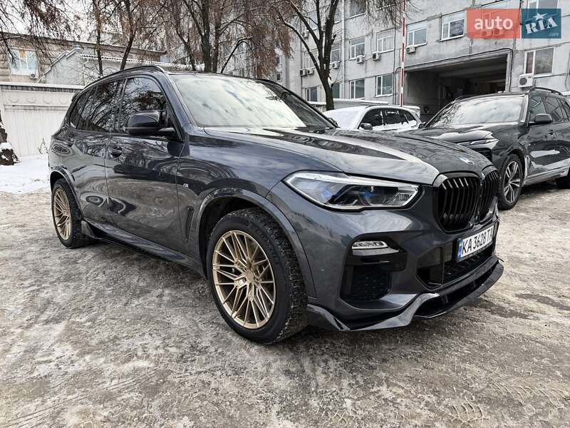 Внедорожник / Кроссовер BMW X5 2020 в Киеве