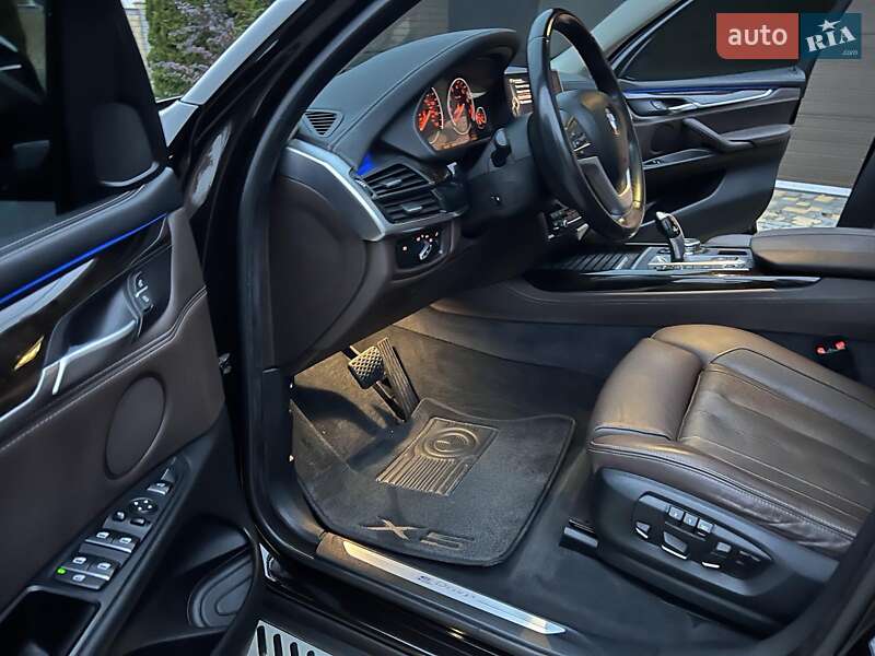 Внедорожник / Кроссовер BMW X5 2015 в Одессе