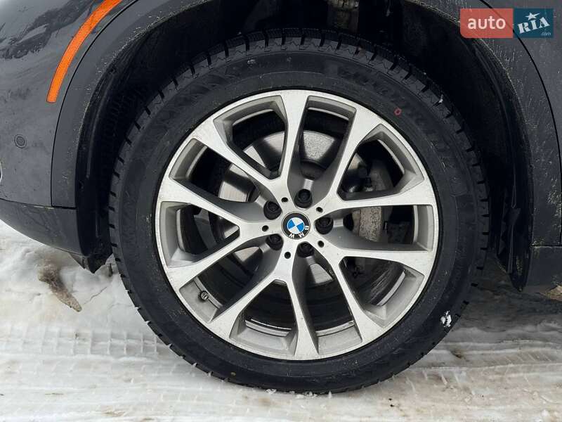 Внедорожник / Кроссовер BMW X5 2019 в Каменец-Подольском