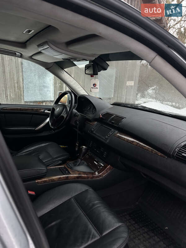 Позашляховик / Кросовер BMW X5 2002 в Львові