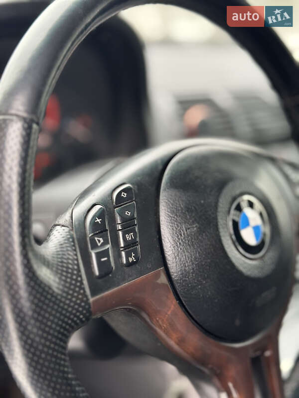 Позашляховик / Кросовер BMW X5 2002 в Львові