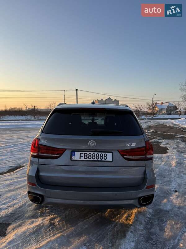 Внедорожник / Кроссовер BMW X5 2014 в Ужгороде