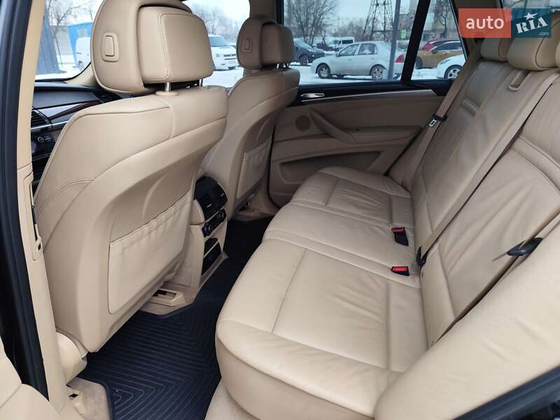 Позашляховик / Кросовер BMW X5 2010 в Дніпрі