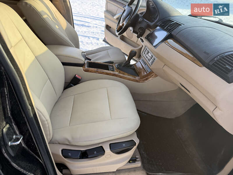 Внедорожник / Кроссовер BMW X5 2001 в Вольнянске
