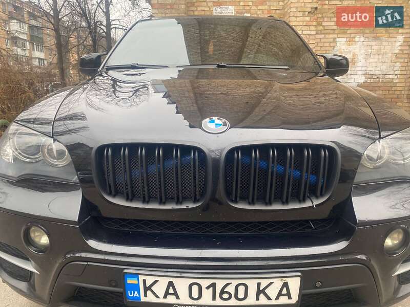 Внедорожник / Кроссовер BMW X5 2011 в Киеве
