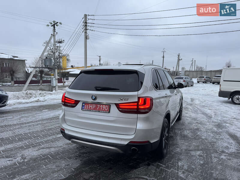 Позашляховик / Кросовер BMW X5 2015 в Луцьку