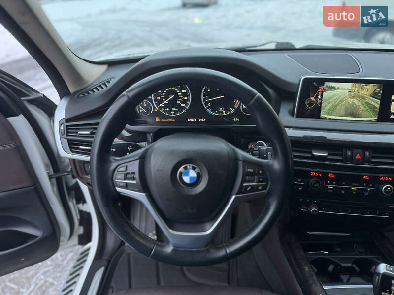 Позашляховик / Кросовер BMW X5 2015 в Луцьку
