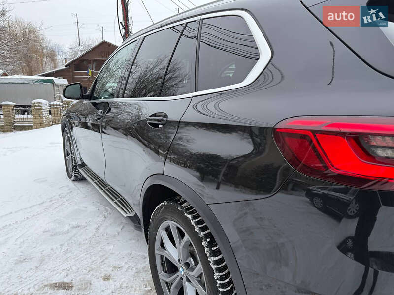 Внедорожник / Кроссовер BMW X5 2019 в Киеве
