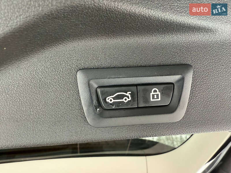 Внедорожник / Кроссовер BMW X5 2019 в Киеве