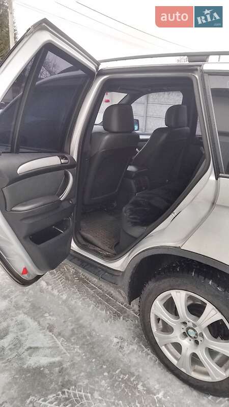 Внедорожник / Кроссовер BMW X5 2001 в Костополе