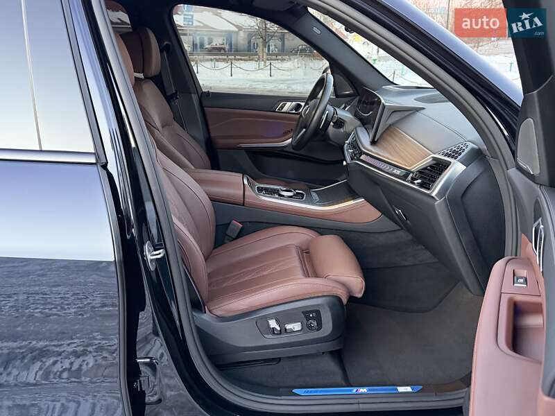 Внедорожник / Кроссовер BMW X5 2024 в Киеве