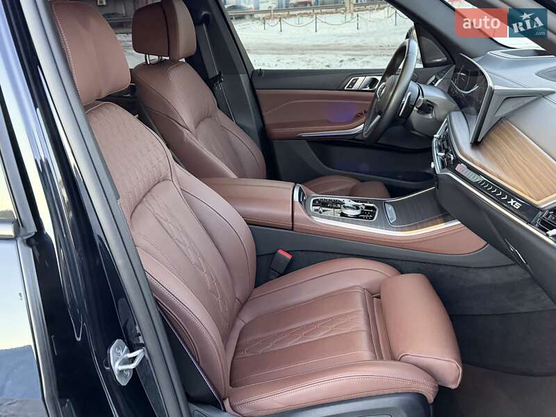 Внедорожник / Кроссовер BMW X5 2024 в Киеве