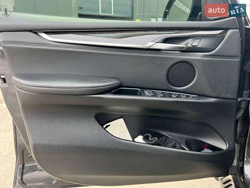 Позашляховик / Кросовер BMW X5 2013 в Львові