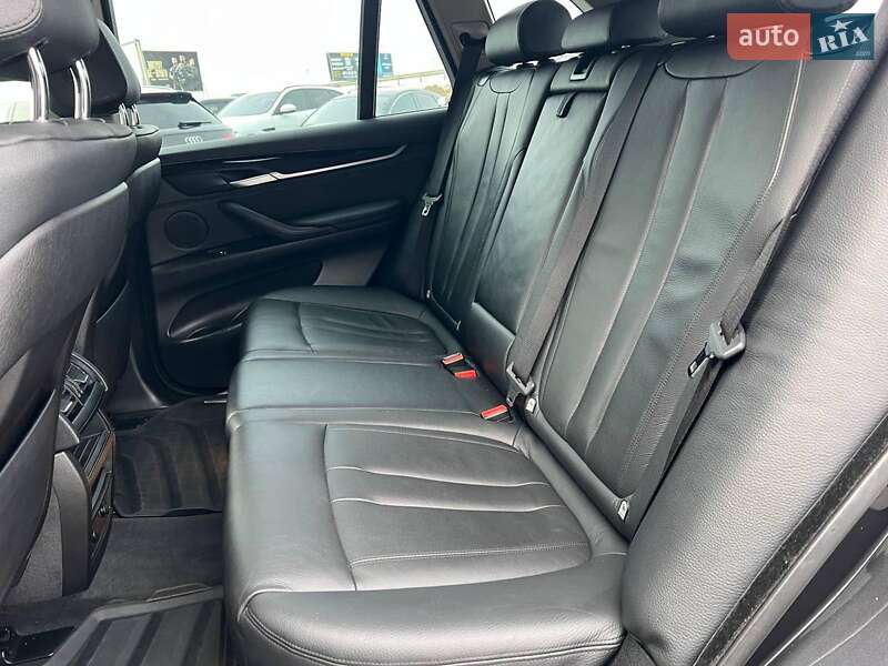 Позашляховик / Кросовер BMW X5 2013 в Львові