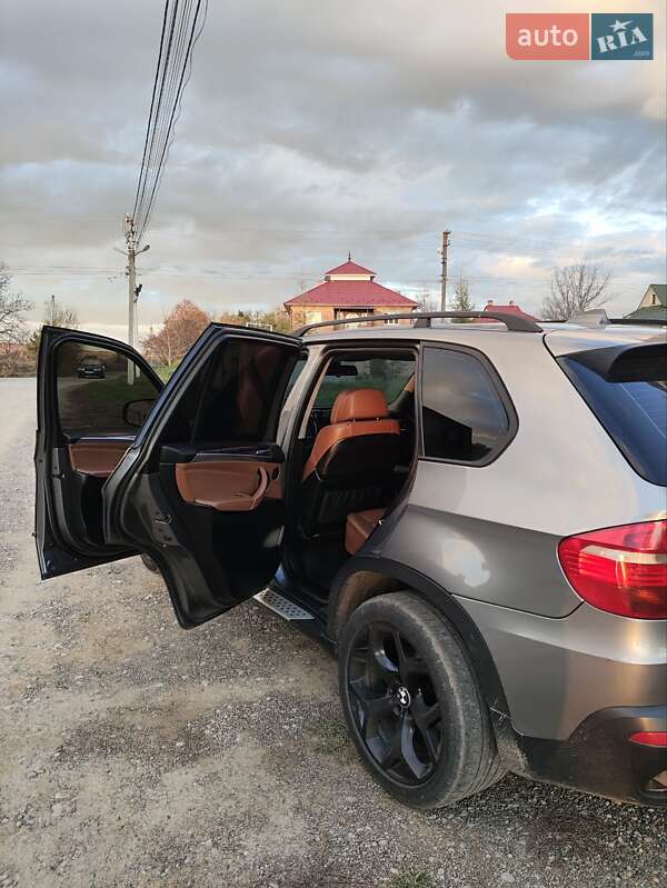 Внедорожник / Кроссовер BMW X5 2008 в Черновцах