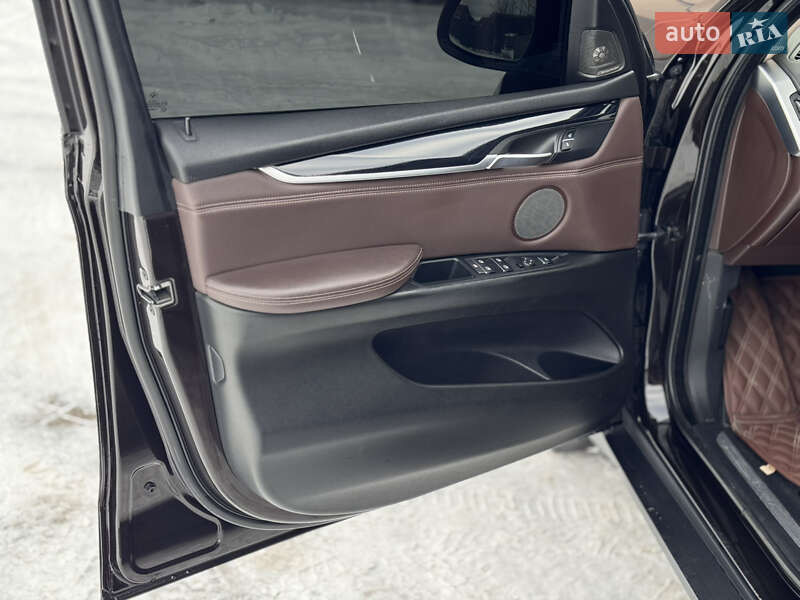 Внедорожник / Кроссовер BMW X5 2014 в Ровно