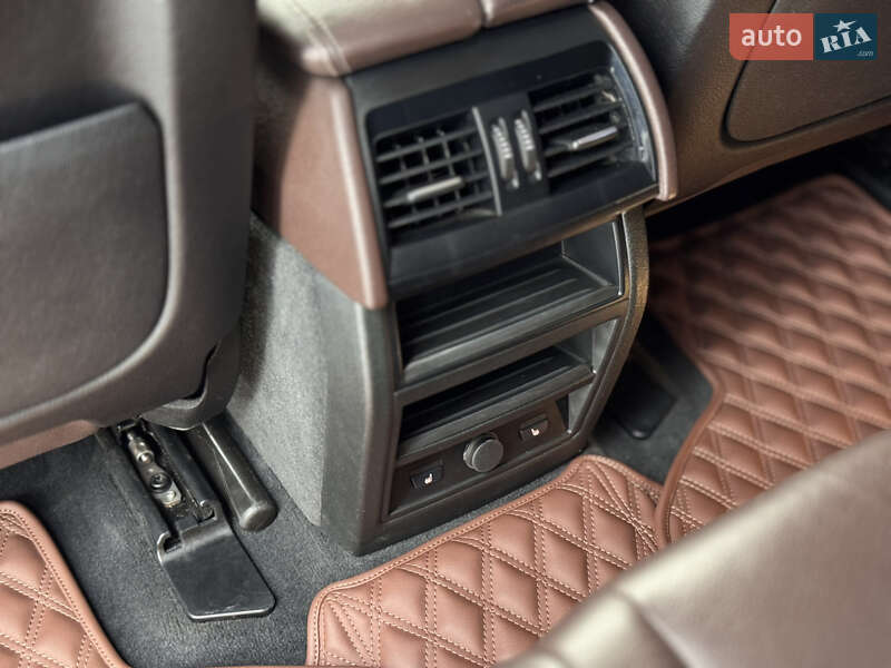 Внедорожник / Кроссовер BMW X5 2014 в Ровно