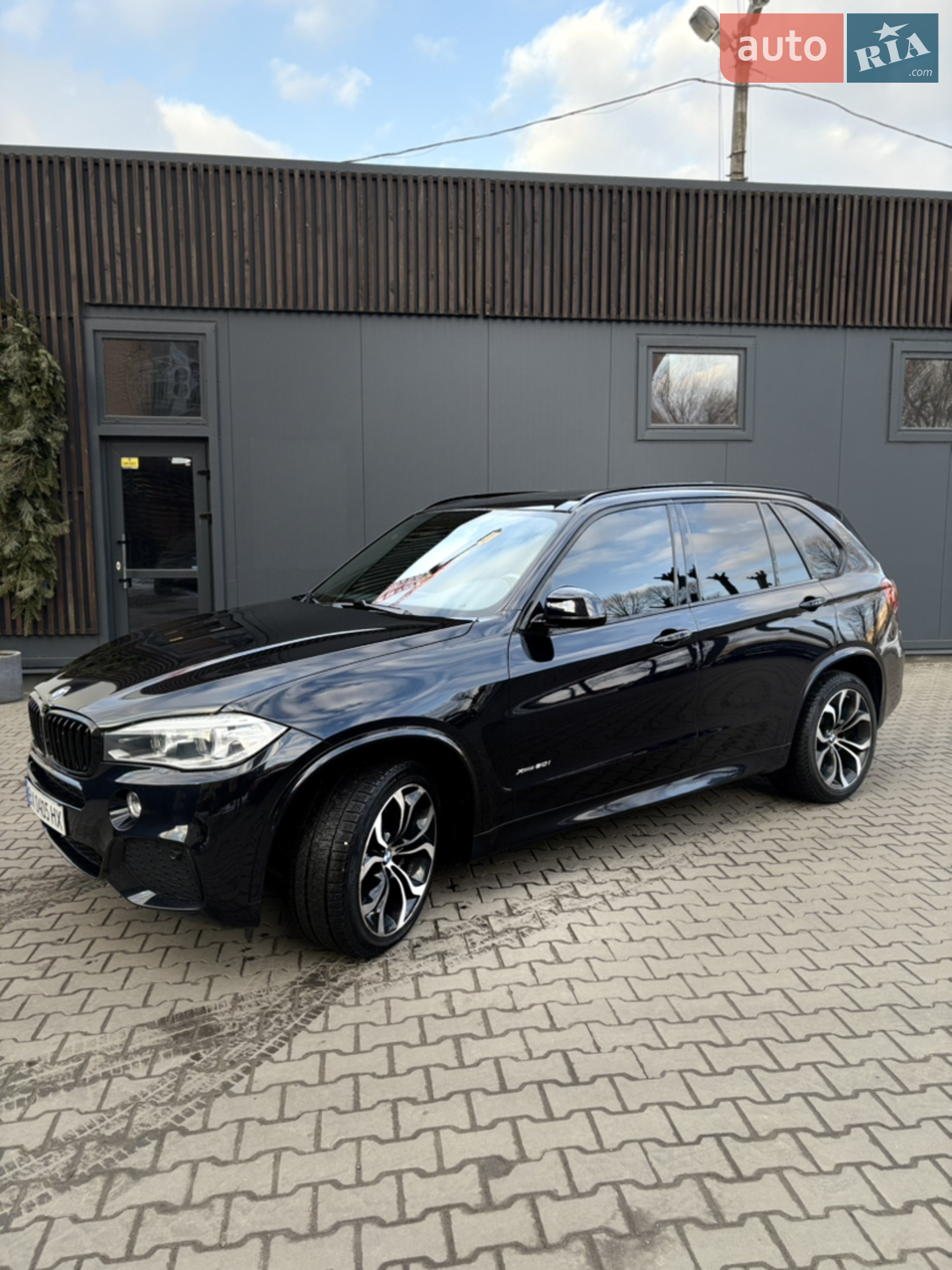 2015 BMW X5 - мініатюра 2
