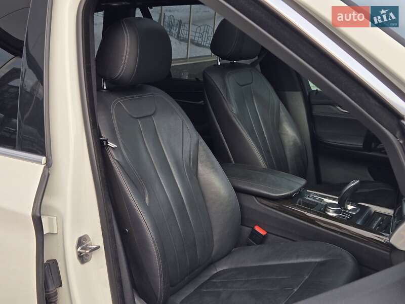 Внедорожник / Кроссовер BMW X5 2017 в Киеве