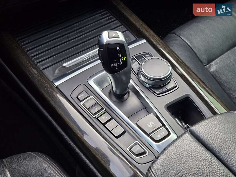 Внедорожник / Кроссовер BMW X5 2017 в Киеве