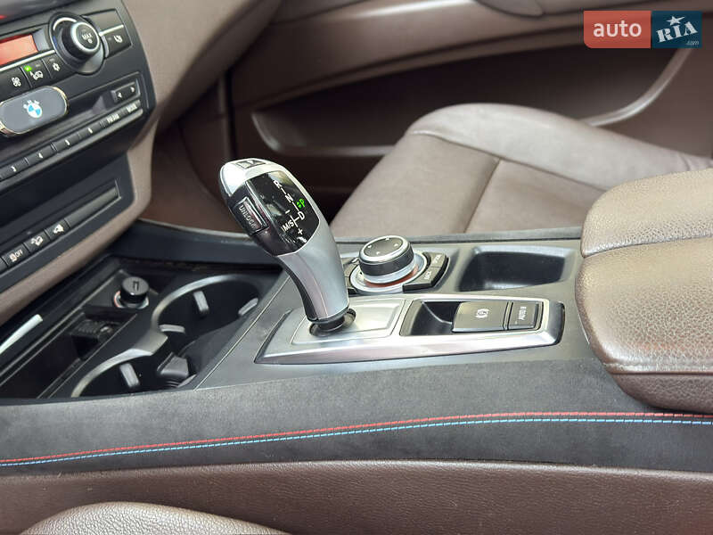 Внедорожник / Кроссовер BMW X5 2011 в Одессе