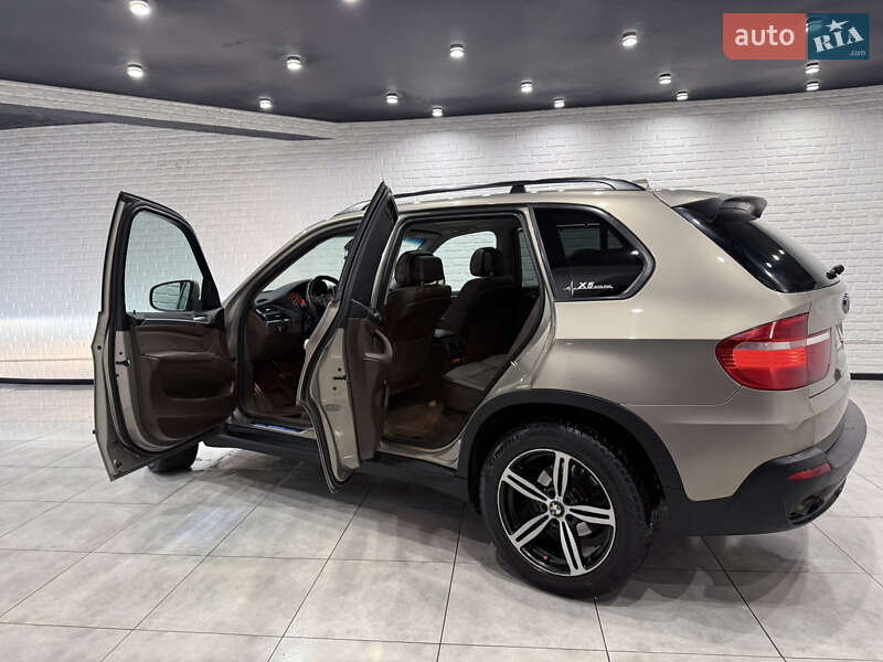 Внедорожник / Кроссовер BMW X5 2011 в Одессе