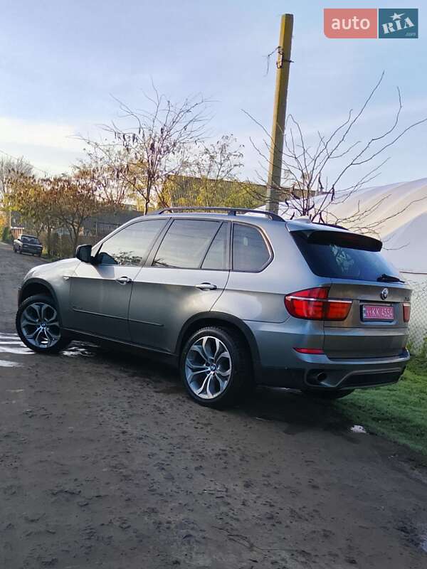 Внедорожник / Кроссовер BMW X5 2011 в Измаиле