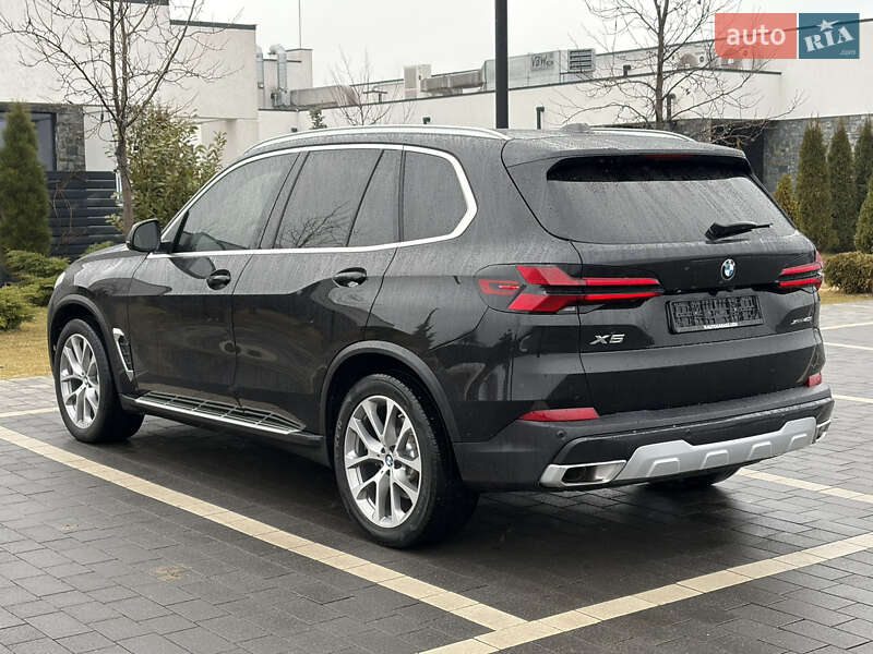 Внедорожник / Кроссовер BMW X5 2024 в Ужгороде