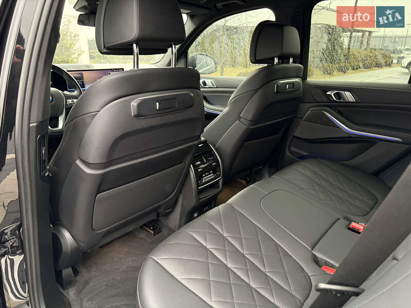 Внедорожник / Кроссовер BMW X5 2024 в Ужгороде