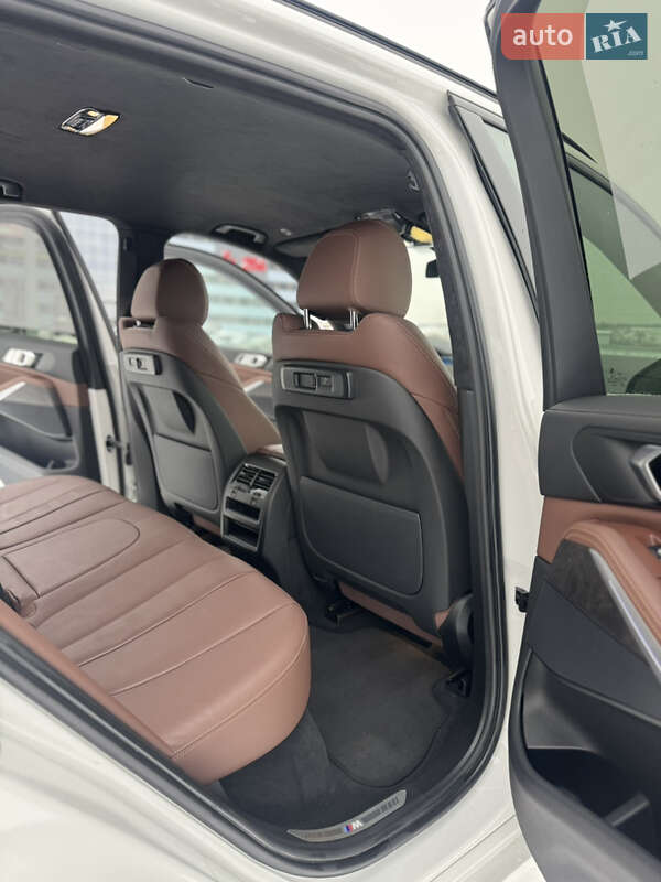 Внедорожник / Кроссовер BMW X5 2022 в Киеве