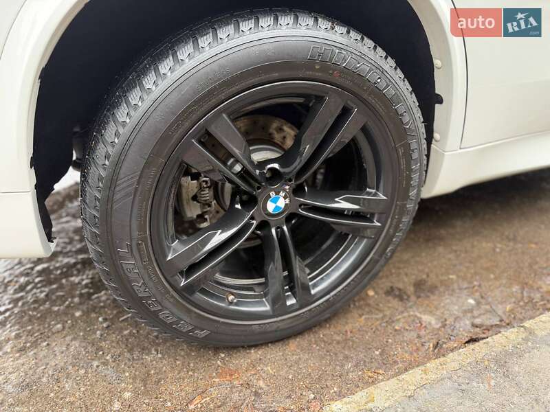 Позашляховик / Кросовер BMW X5 2014 в Запоріжжі