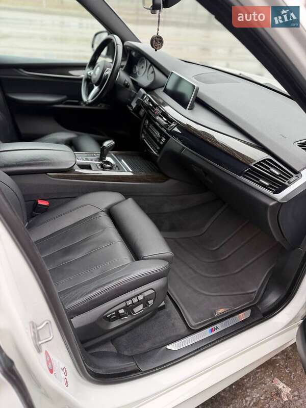 Позашляховик / Кросовер BMW X5 2014 в Запоріжжі