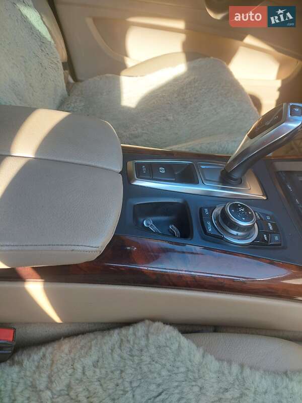 Позашляховик / Кросовер BMW X5 2012 в Ізмаїлі