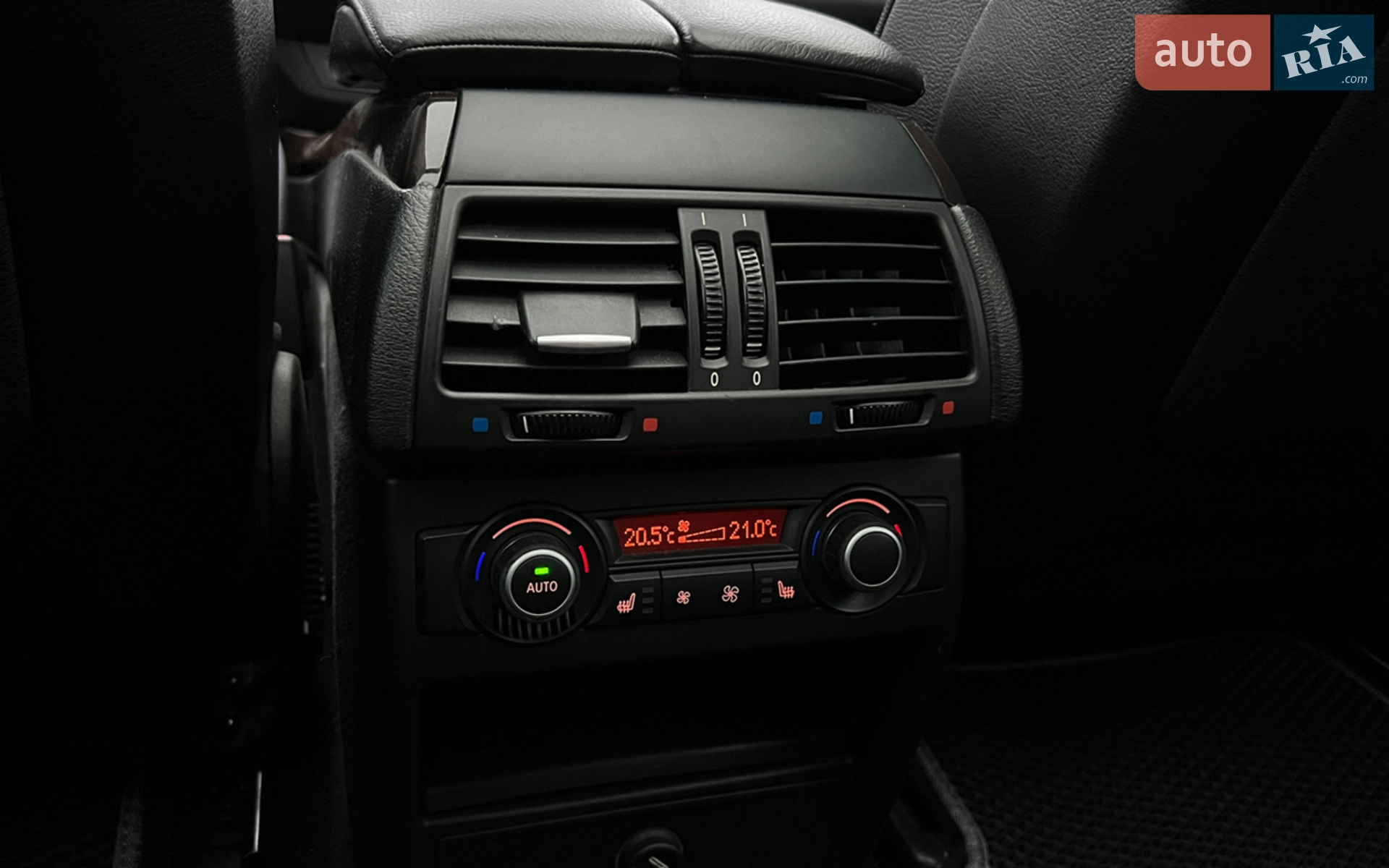 2010 BMW X5 - мініатюра 18