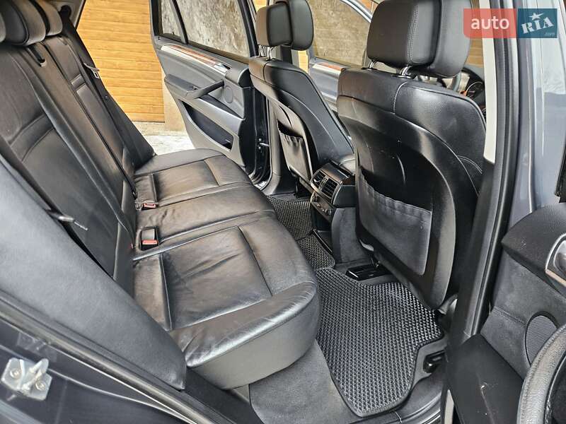 Внедорожник / Кроссовер BMW X5 2011 в Виннице